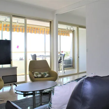 Apartment Superbe 3 Pieces Avec Terrasse, Clim Et Vue A - Fr-1-252a-92 *