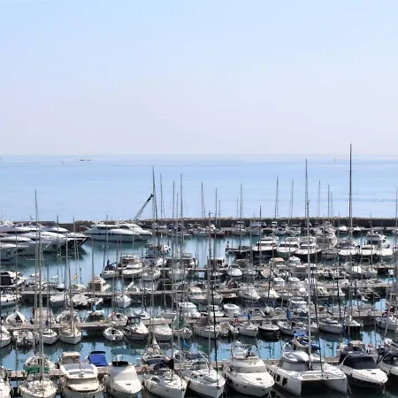 Superbe 3 Pièces Avec Terrasse, Clim Et Vue à - Fr-1-252a-92
