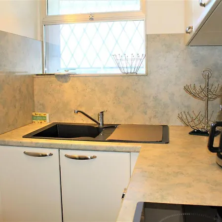 Superbe 3 Pieces Avec Terrasse, Clim Et Vue A - Fr-1-252a-92