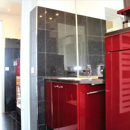 Superbe 3 Pieces Avec Terrasse, Clim Et Vue A - Fr-1-252a-92 Villeneuve-Loubet